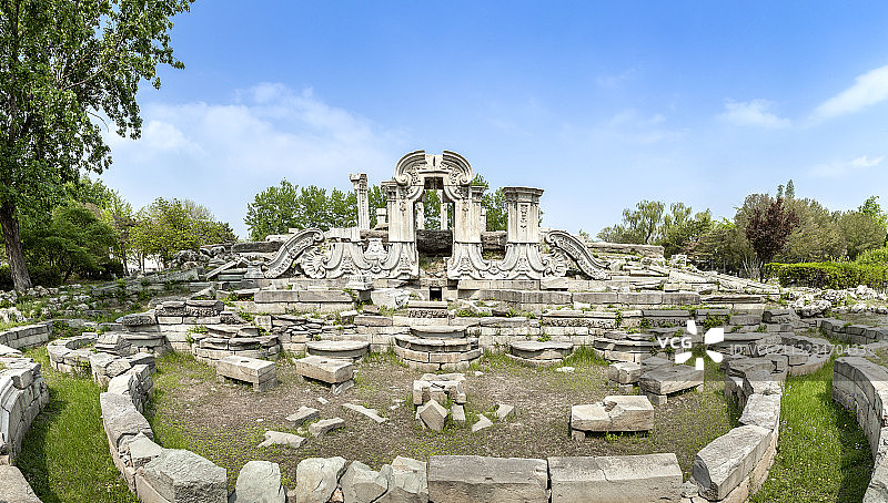 北京晴朗天气圆明园大水法的景观图片素材
