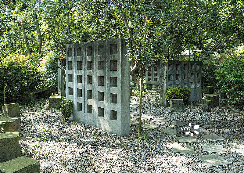 龙桥黑熊救护中心图片素材