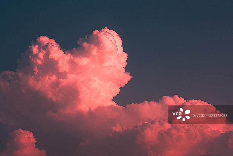 爱心形云朵图片素材