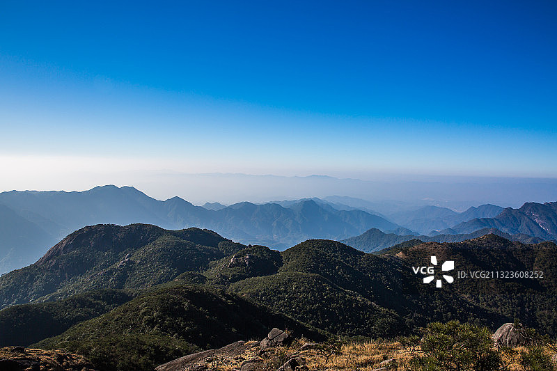 山顶,山峰,大山,攀登,爬山图片素材