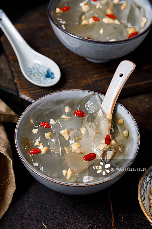 传统小吃红糖白凉粉冰凉粉图片素材