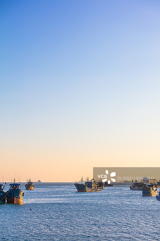 海上的渔船渔业图片素材