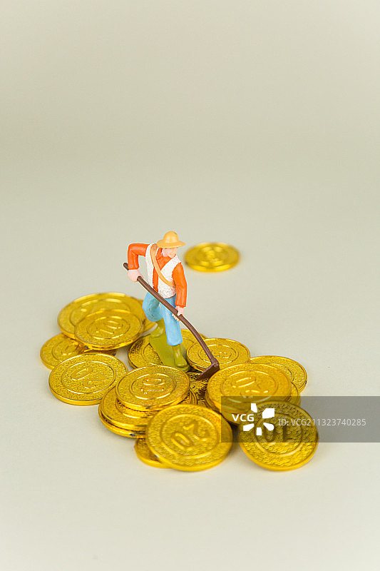 挖掘财富创造财富的人图片素材