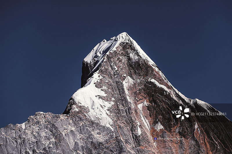 四姑娘山幺妹峰特写图片素材