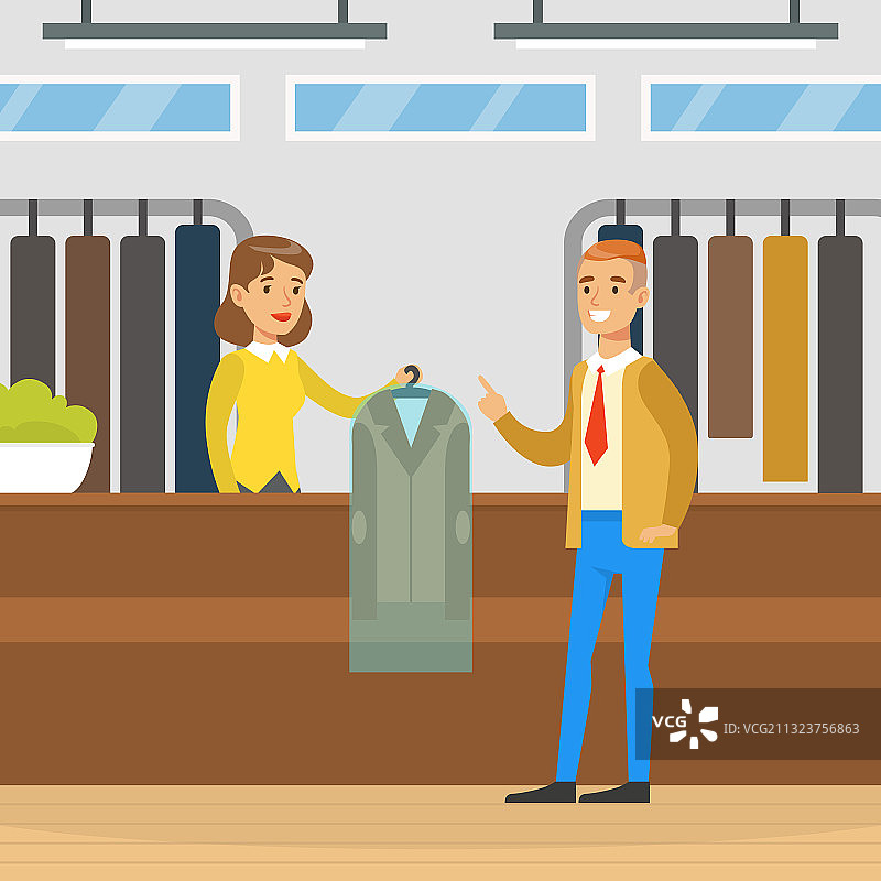 干洗店女员工递送干净衣物图片素材