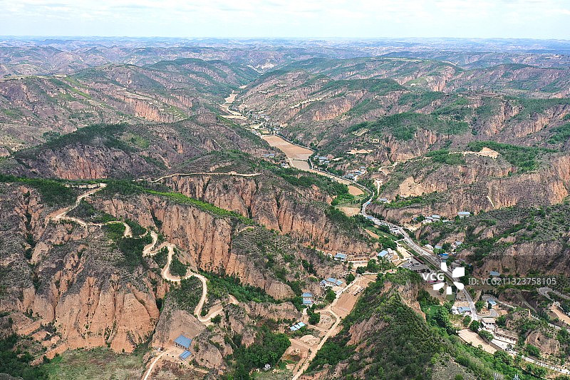 航拍陕西延安梁家河村图片素材