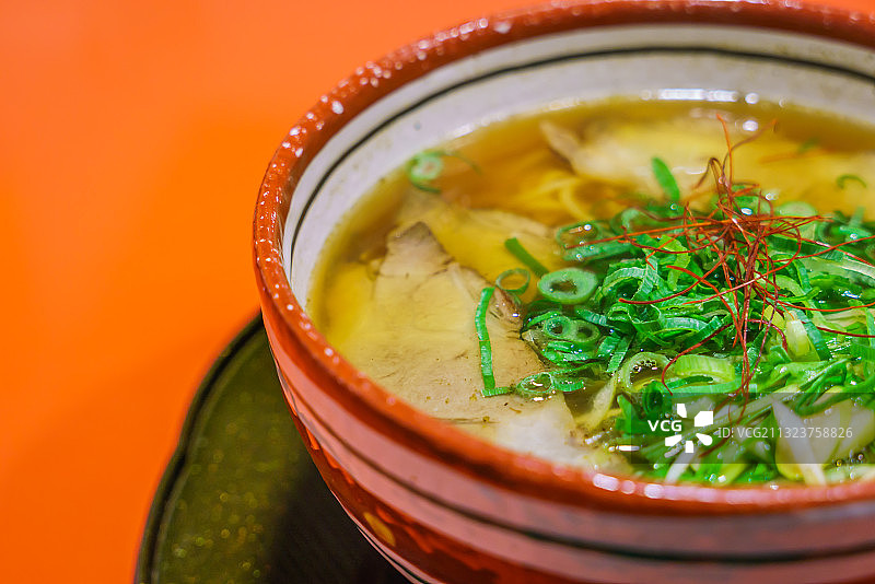 碗中汤的特写图片素材