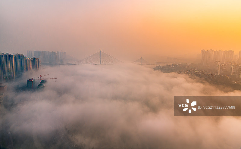 嘉陵江晨雾图片素材