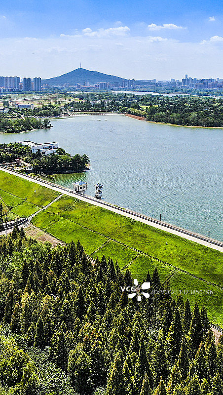 山水林田湖草，美丽合肥董铺水库图片素材