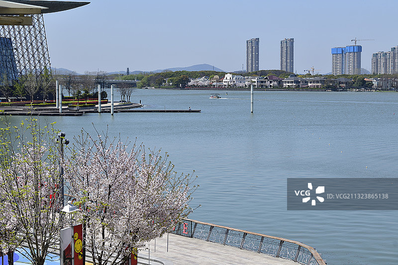 湖边的美景图片素材