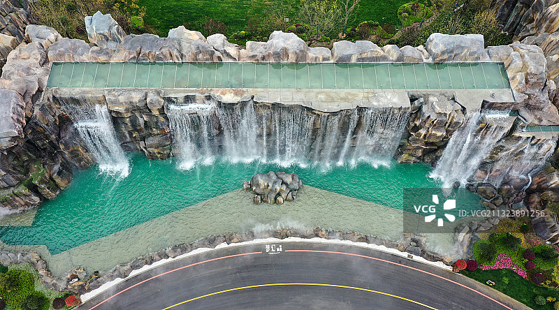 2021扬州世园会，核心景观“梦幻叠瀑”图片素材