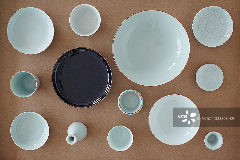 一堆景德镇的青瓷展示图片素材