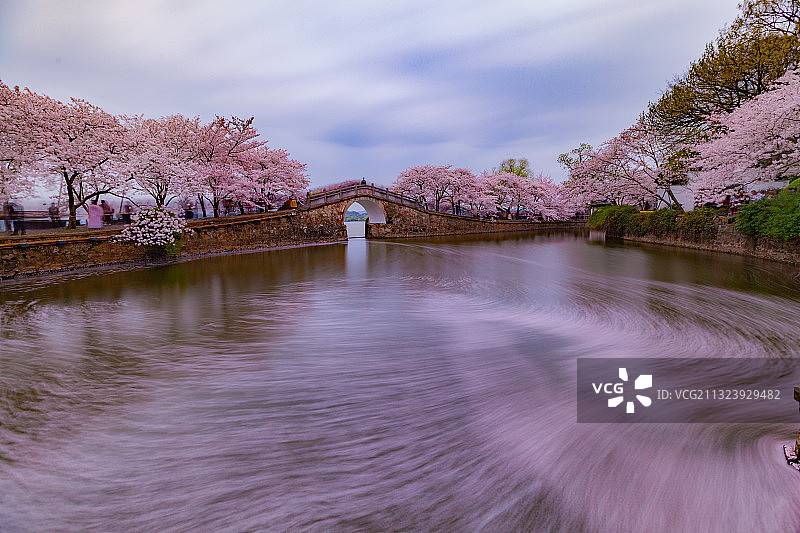 江苏无锡太湖鼋头渚长春桥慢门长曝光图片素材