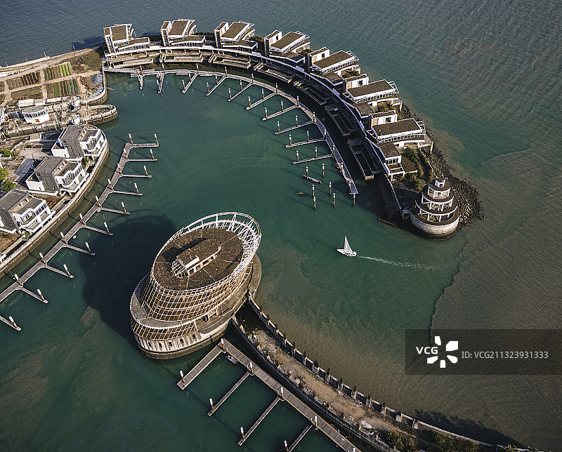 独自返航图片素材