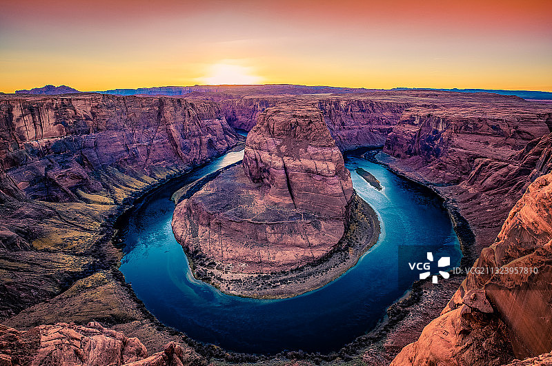 日落时分美国马蹄湾的高角度景观图片素材