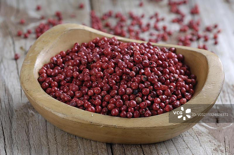 粉红胡椒、胡椒粒、巴西胡椒树图片素材