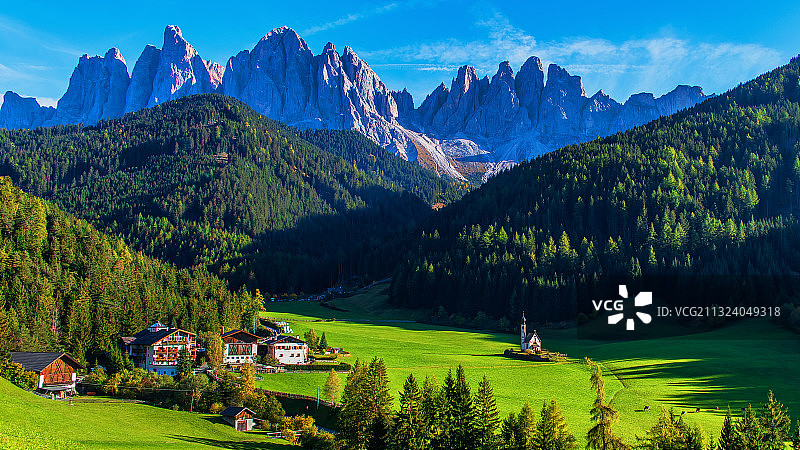 意大利-富内斯山谷图片素材