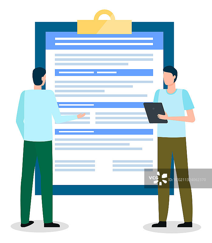 人们站在写字板旁参加招聘面试图片素材