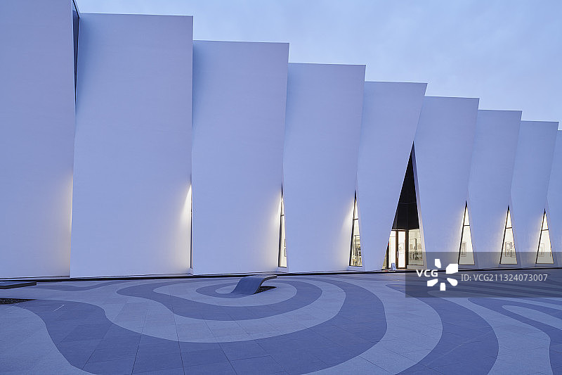 北京美克洞学馆未来感艺术建筑和广场图片素材