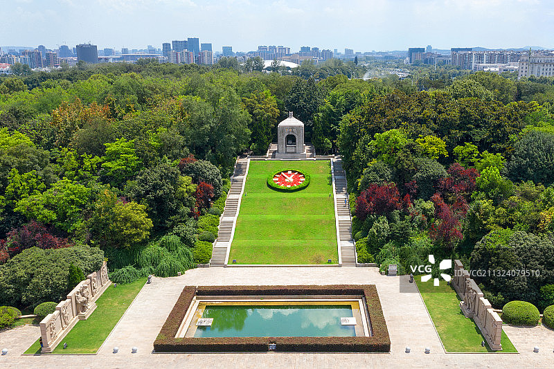 江苏省南京市雨花台烈士陵园忠魂亭风光图片素材