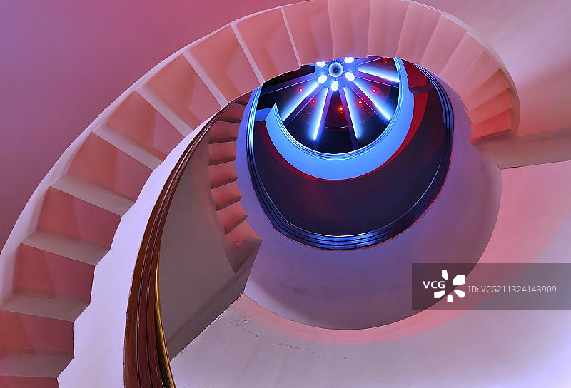 旋转楼梯图片素材