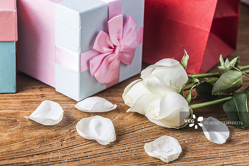 白色情人节概念图片素材