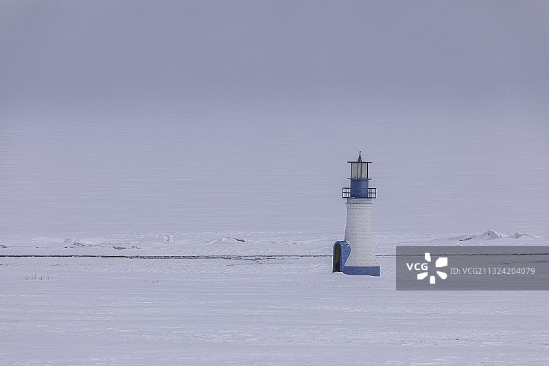冰封赛里木图片素材