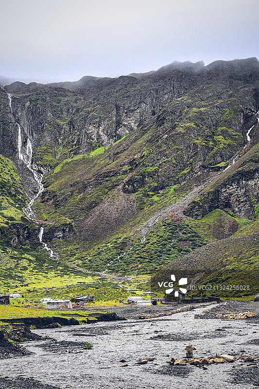 西藏氧吧勒布沟 东章瀑布图片素材