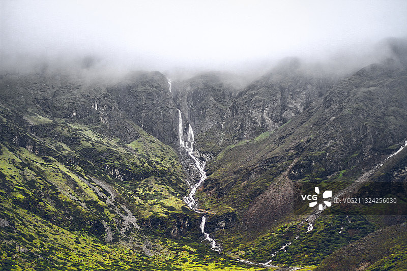 西藏氧吧勒布沟 东章瀑布图片素材