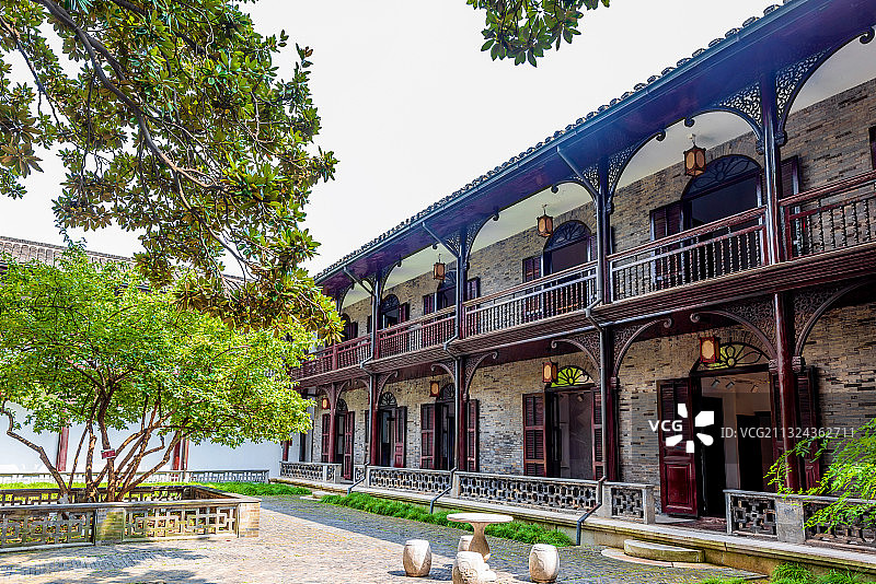 中国江苏扬州何园玉绣楼图片素材