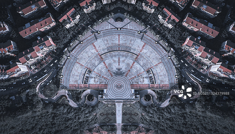 《酒城地标》拍摄的是中国四川泸州地标百子图。图片素材