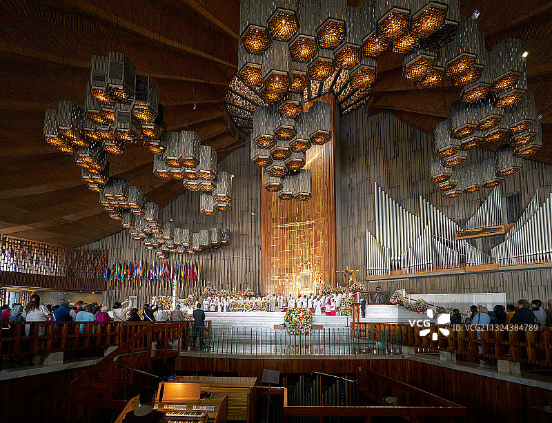 墨西哥墨西哥城，瓜达卢佩圣母大教堂图片素材