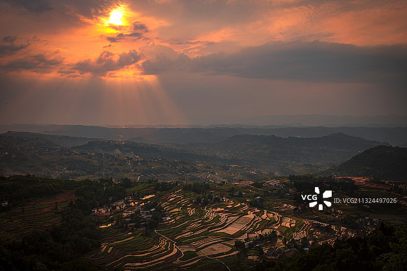 凤凰花果山 重庆图片素材