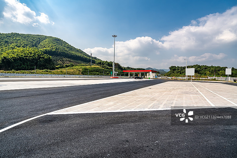 高速公路服务区加油站图片素材