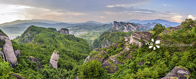 中国福建省龙岩市连城县冠豸山全景风光图片素材