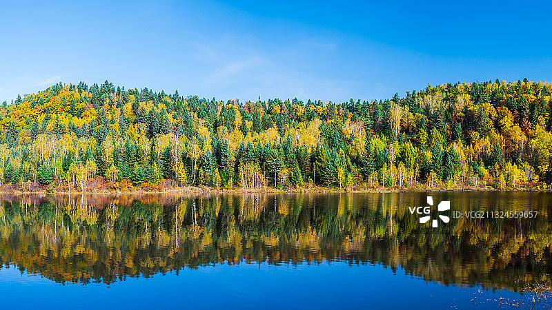 小兴安岭的五营五花山景色图片素材