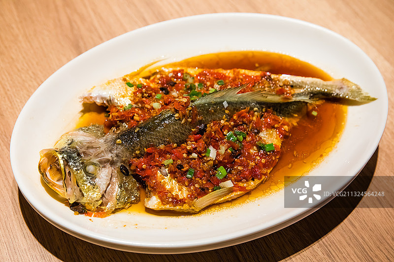 福建美食鲜辣剁椒黄花鱼图片素材