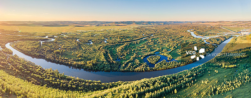 呼伦贝尔湿地晚霞图片素材