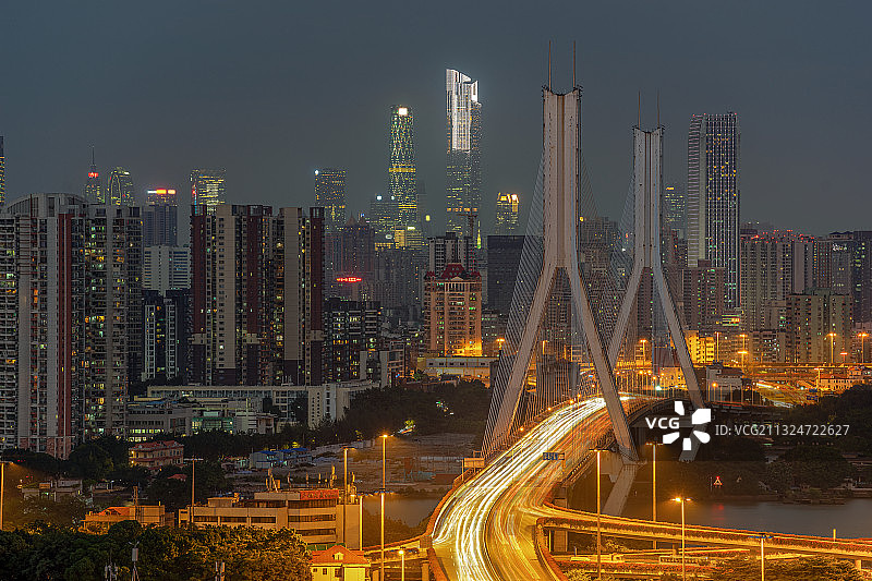 广州荔湾鹤洞大桥夜景图片素材