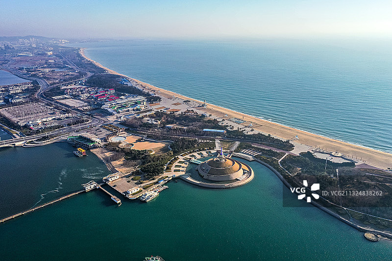 海滨潮汐塔+山东省日照市东港区图片素材