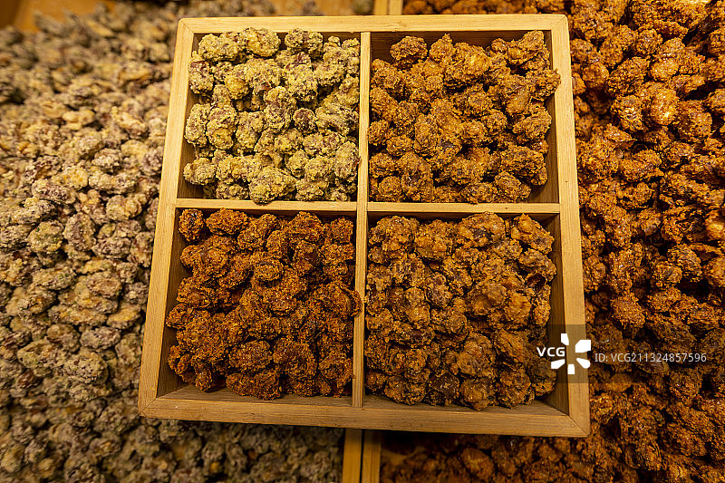 重庆市磁器口古镇小吃：怪味胡豆图片素材