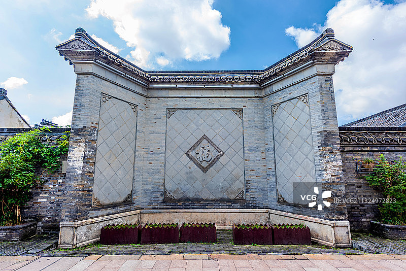 中国江苏扬州个园南门照壁图片素材