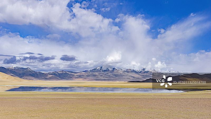 西藏阿里北线藏北无人区-羌塘边缘图片素材