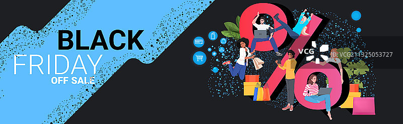 使用数码产品购物的混血人群图片素材