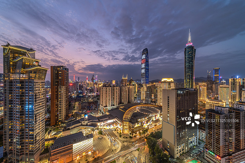 广东省深圳市罗湖区CBD双地标日落夜景图片素材