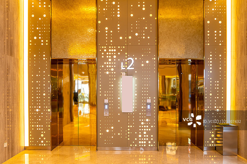 高端商场电梯间出入口图片素材