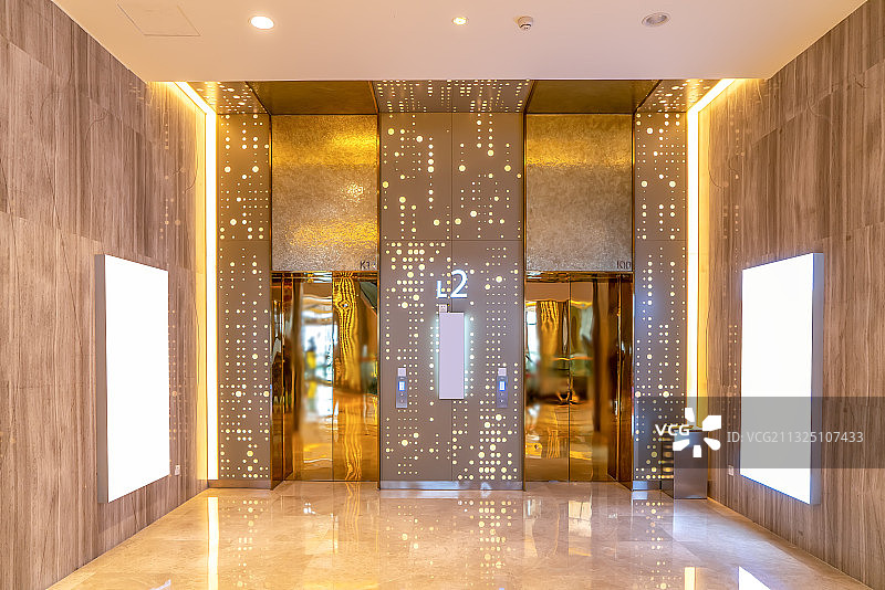高端商场电梯间出入口图片素材