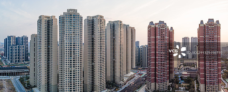 航拍现代高层住宅小区商品房图片素材