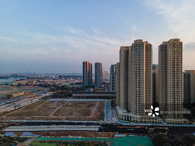 航拍现代高层住宅小区商品房图片素材