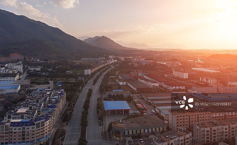 航拍湖南省郴州资兴市城市风光天际线图片素材